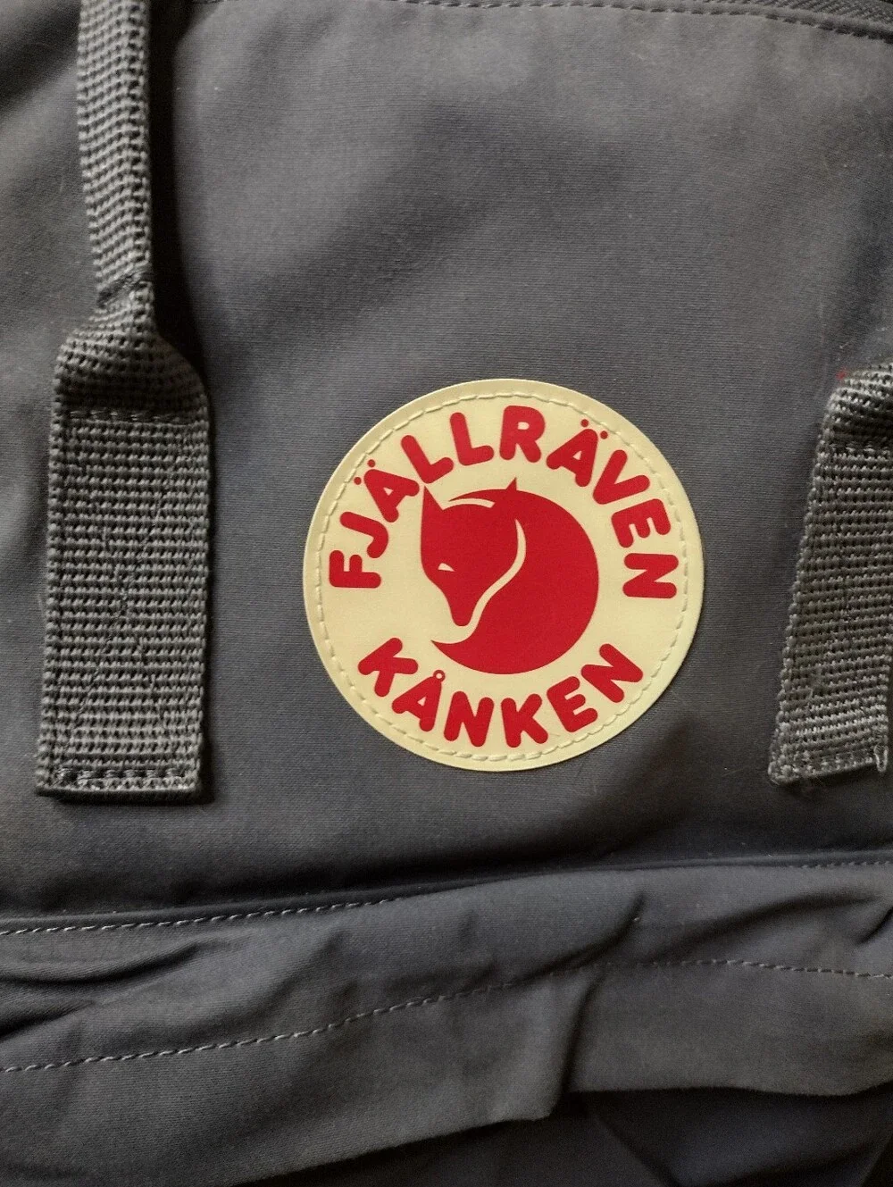 Fjallraven Kånken Men's Graphite Gray Water Resistant School/Travel Backpack